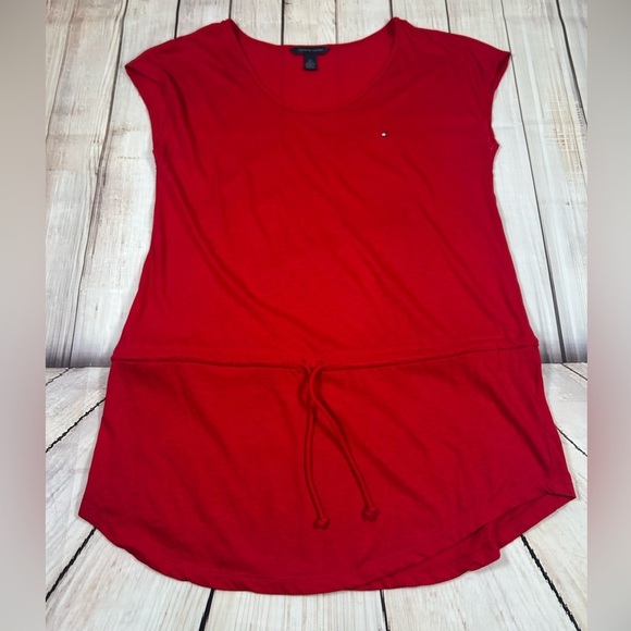 Tommy Hilfiger Women's Red Top. Size Small. - Picture 1 of 6
